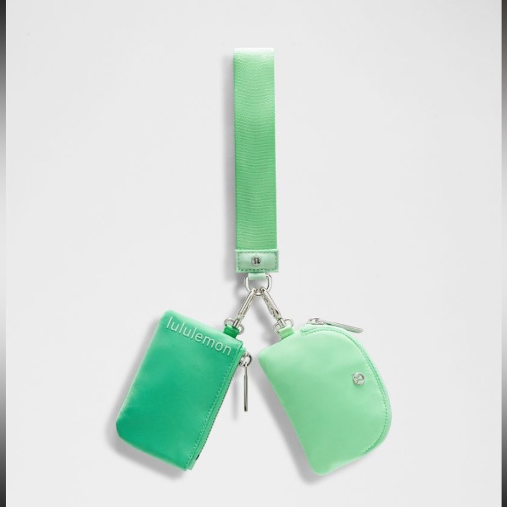 NWT Lululemon Dual Pouch Wristlet          *Citra Lime/Smoky Mint